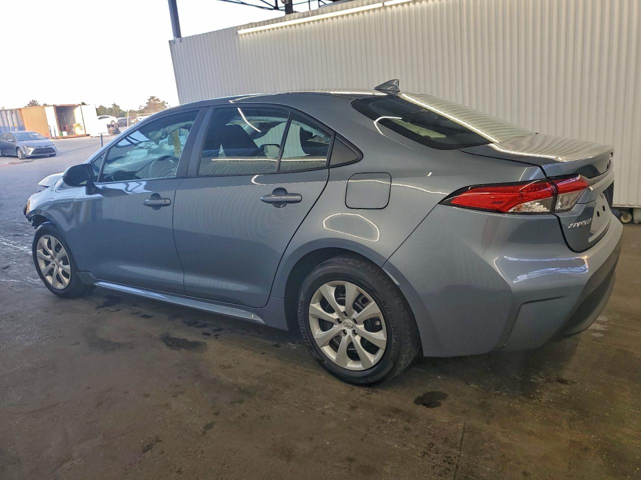 Toyota Corolla Le Image 4