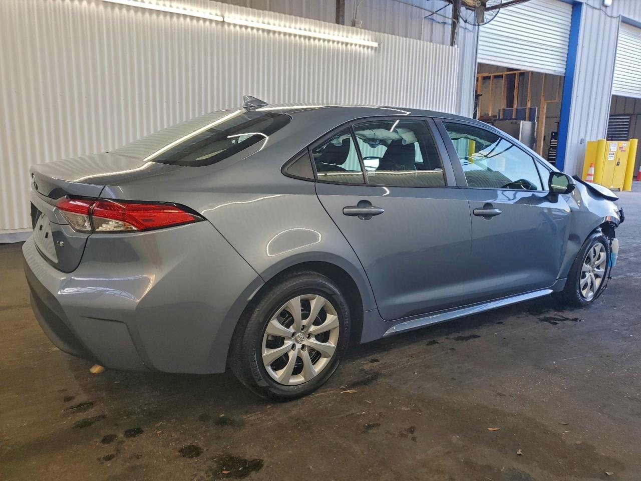 Toyota Corolla Le Image 7