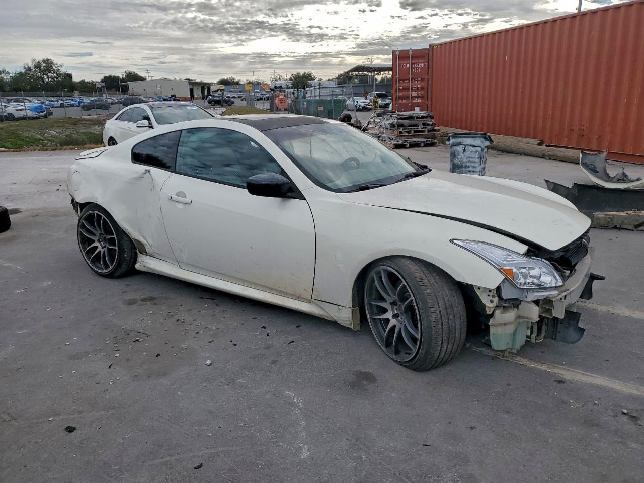 INFINITI G37 Image 7