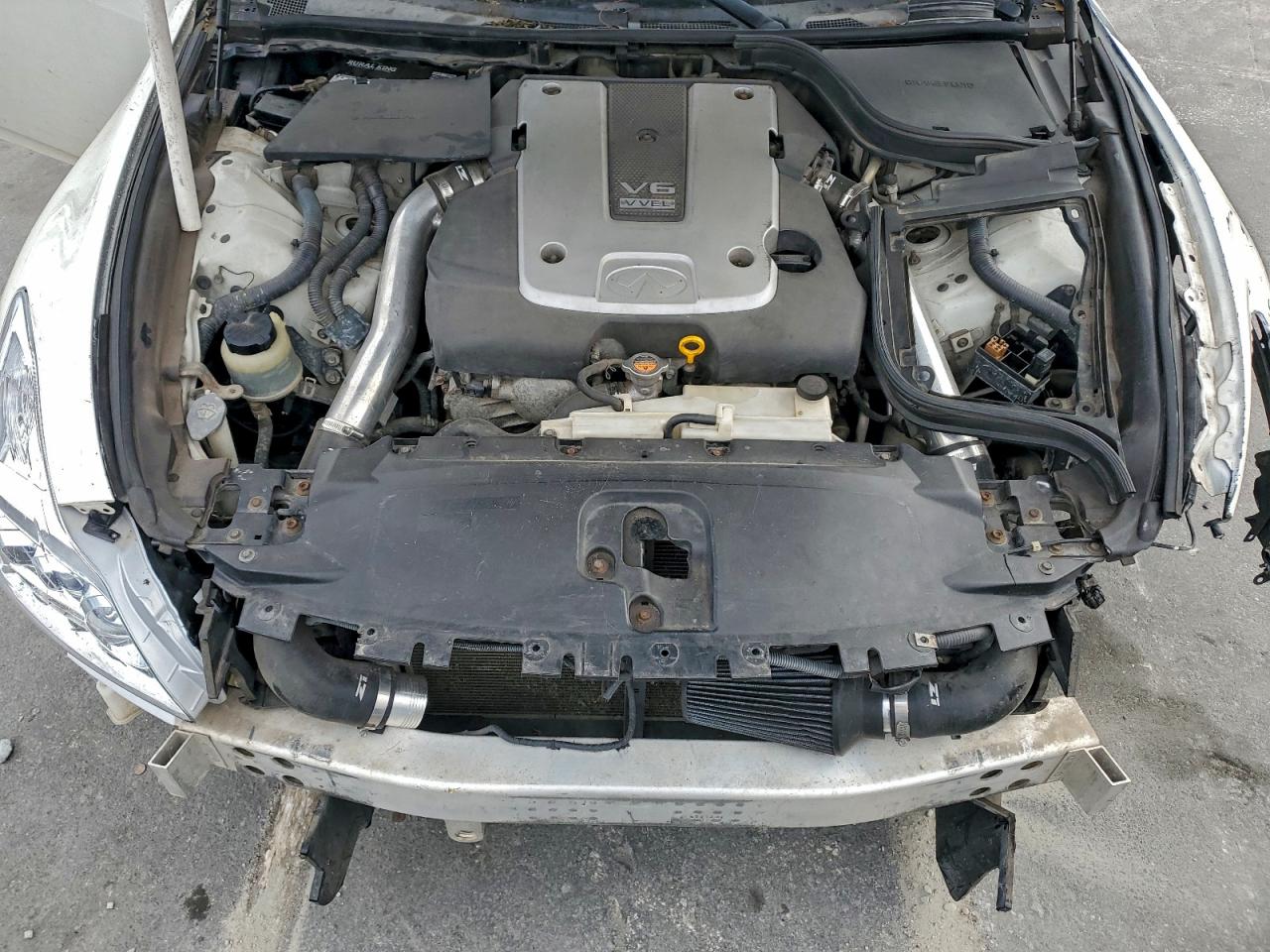 INFINITI G37 Image 2