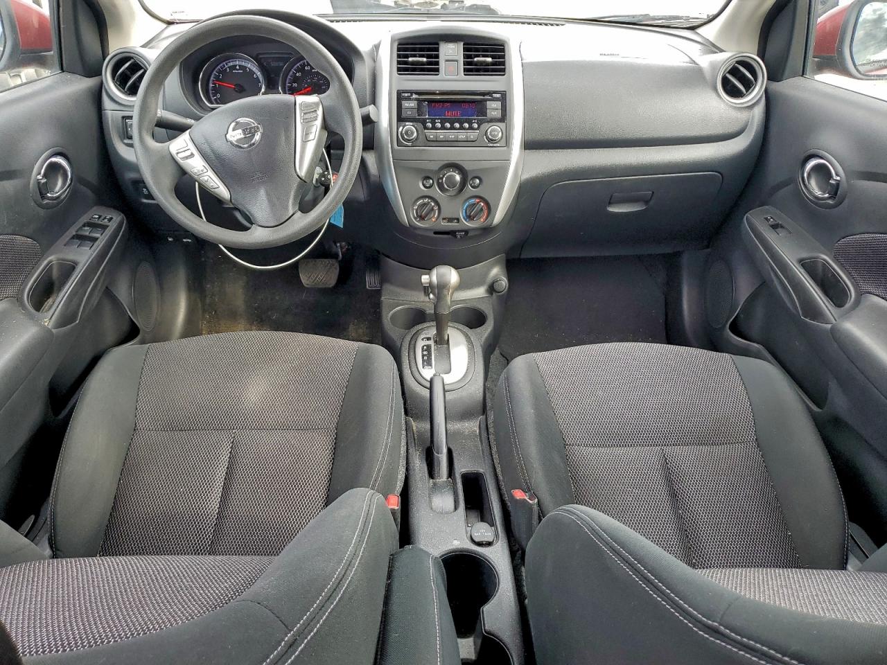 Nissan Versa S Image 11