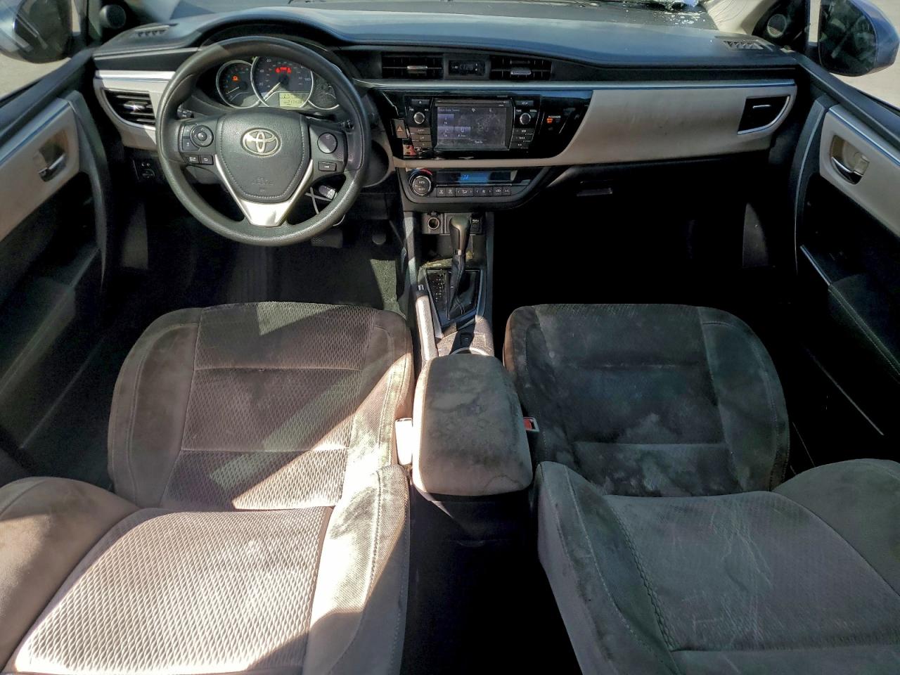 Toyota Corolla L Image 11