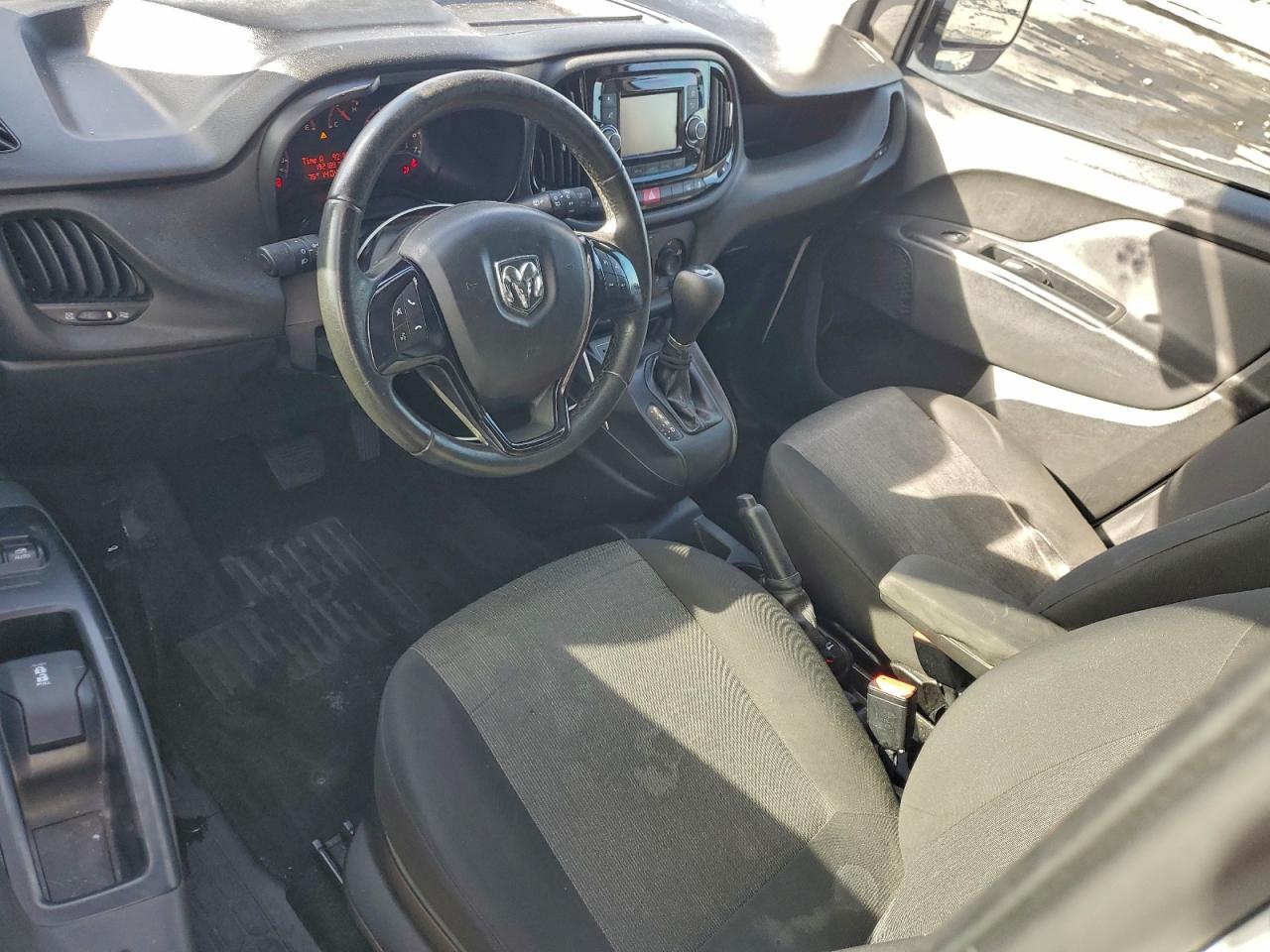 Ram Promaster Slt Image 9