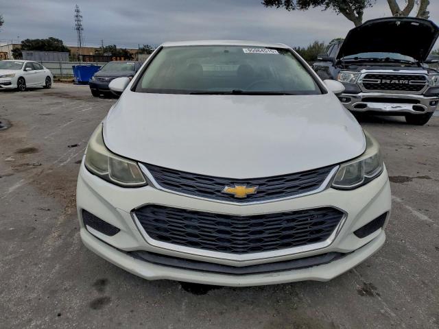 Chevrolet Cruze Ls Image 3