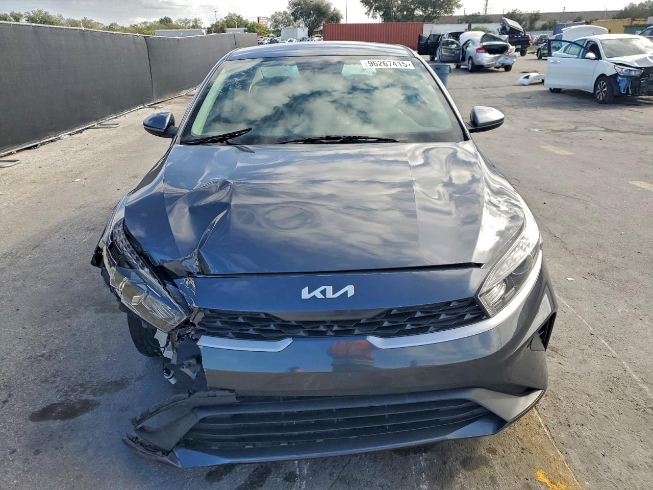 Kia Forte Fe Image 2