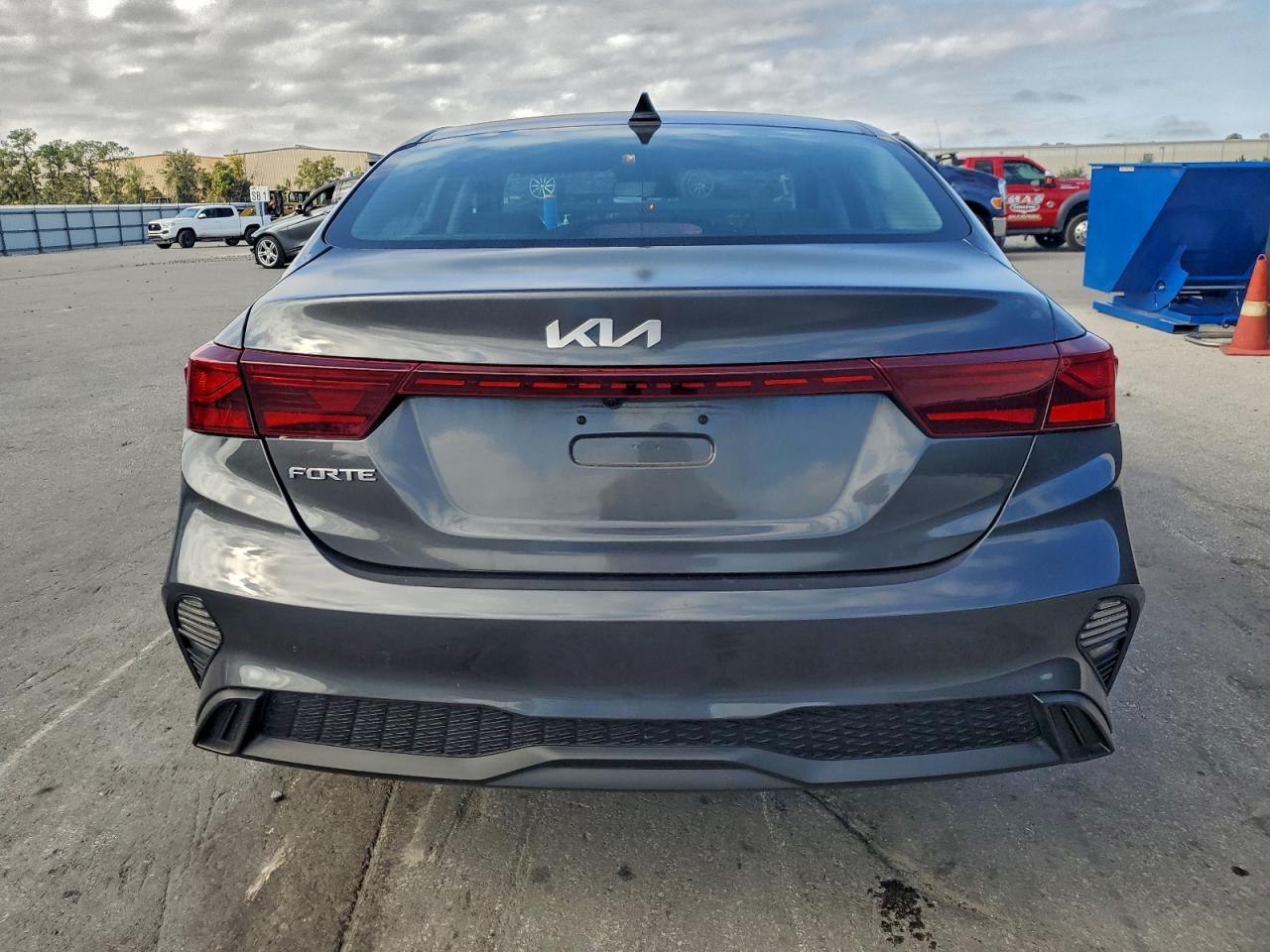 Kia Forte Fe Image 7