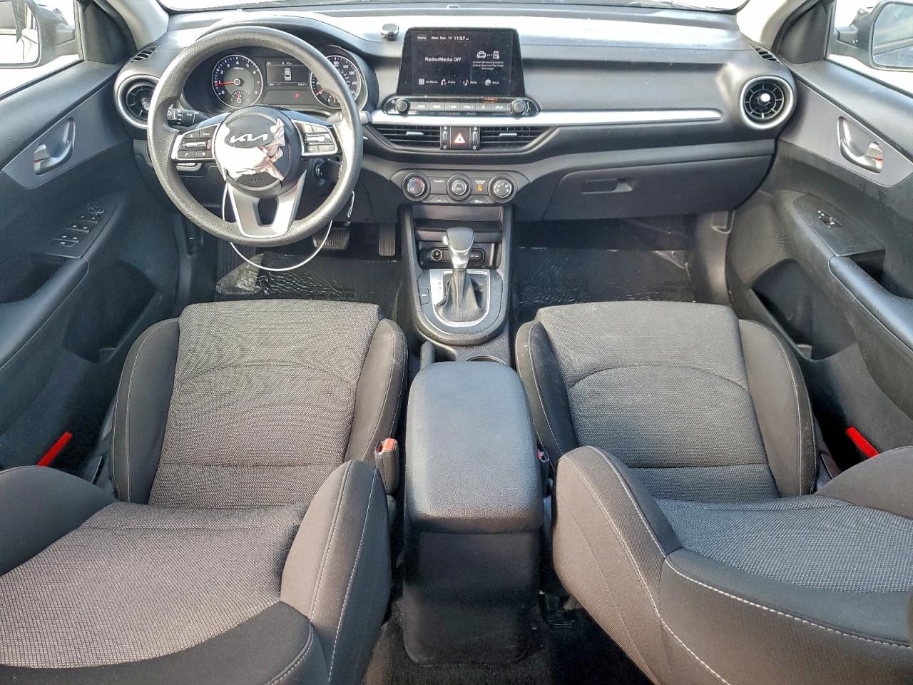 Kia Forte Fe Image 11