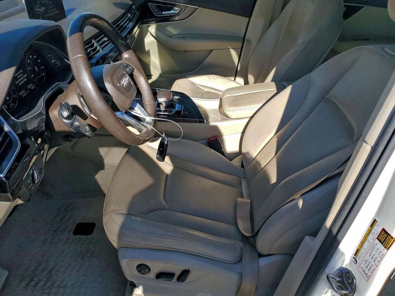 Audi Q7 Premium Plus Image 2