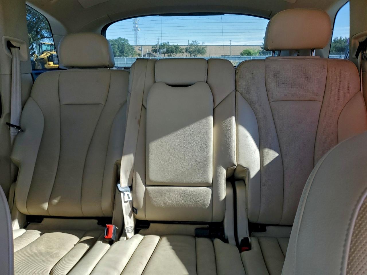 Audi Q7 Premium Plus Image 12