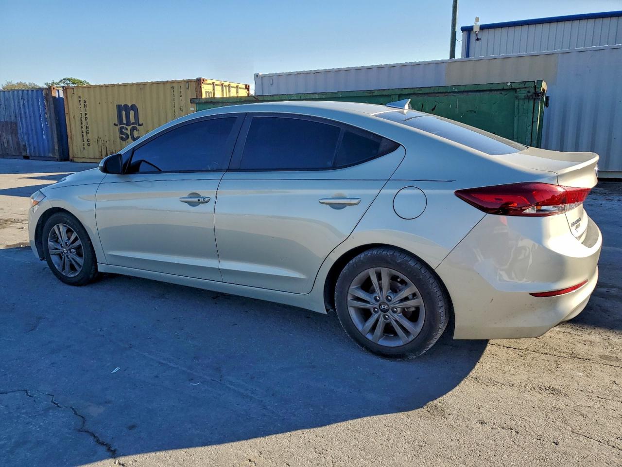 Hyundai ELANTRA Sel Image 10