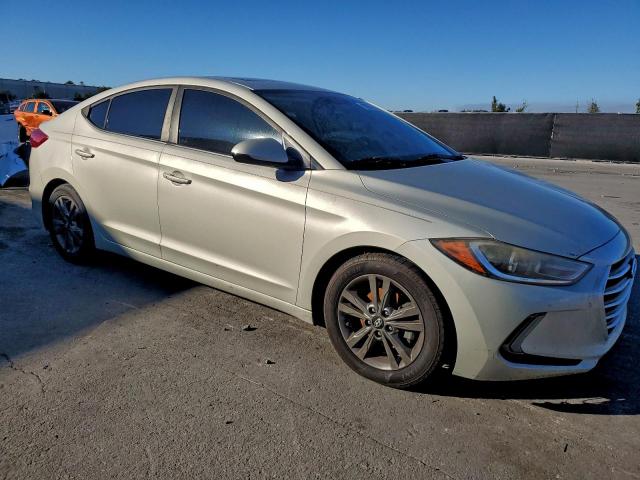 Hyundai ELANTRA Sel Image 4