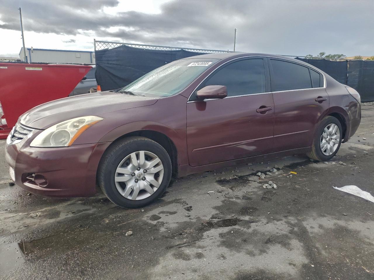 Nissan Altima Base Image 1