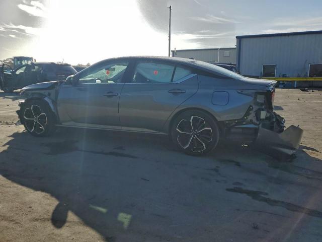 Nissan Altima Sr Image 3