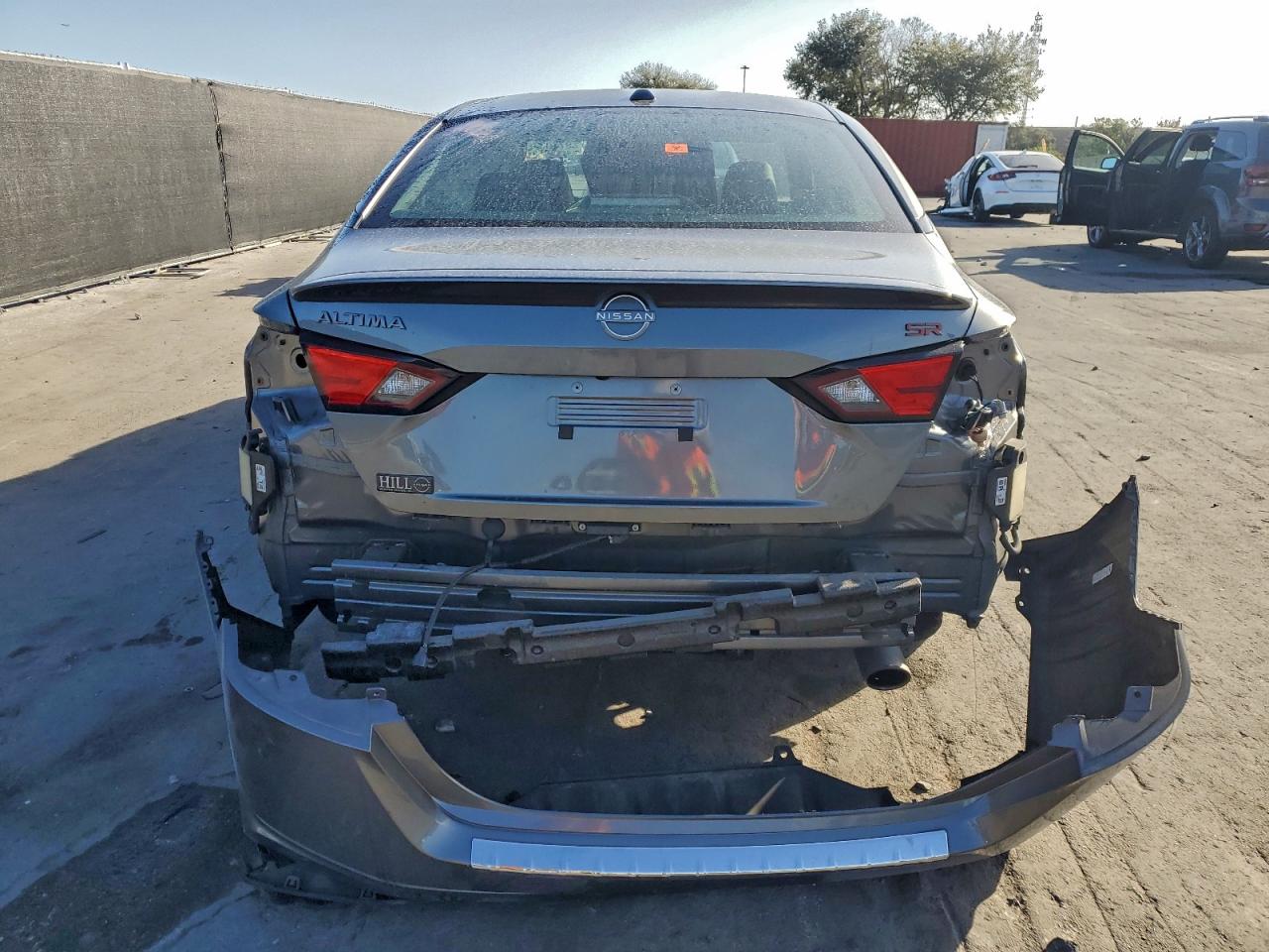 Nissan Altima Sr Image 9