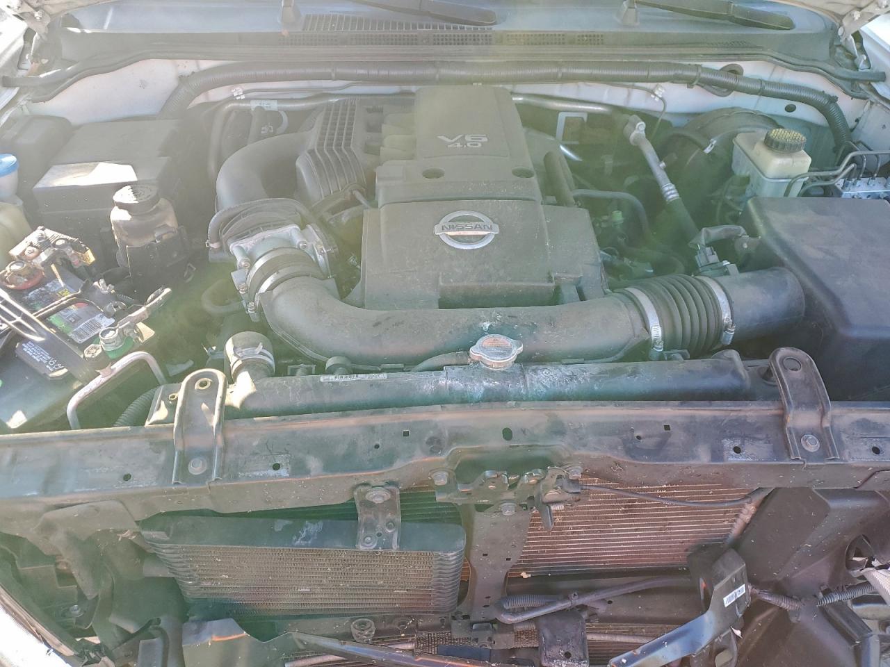 Nissan Frontier S Image 3