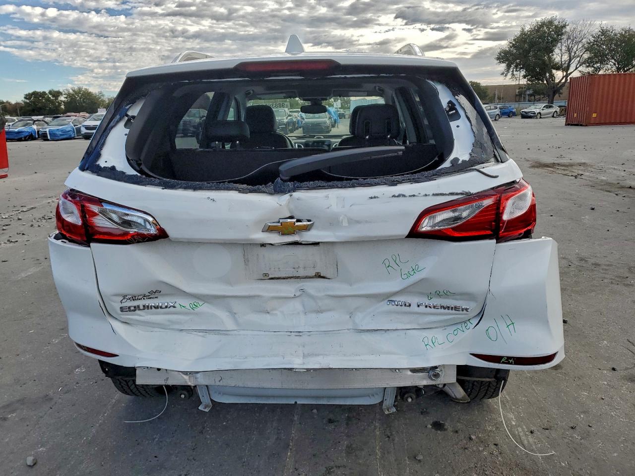 Chevrolet Equinox Premier Image 8