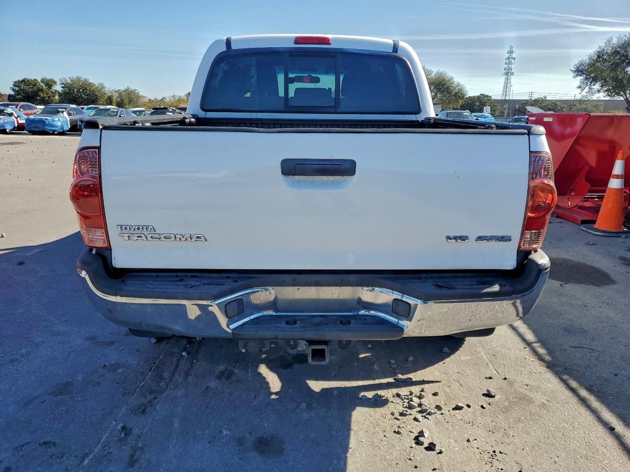 Toyota Tacoma Double Cab Image 9