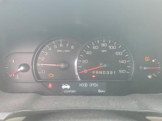 Cadillac DTS Image 4