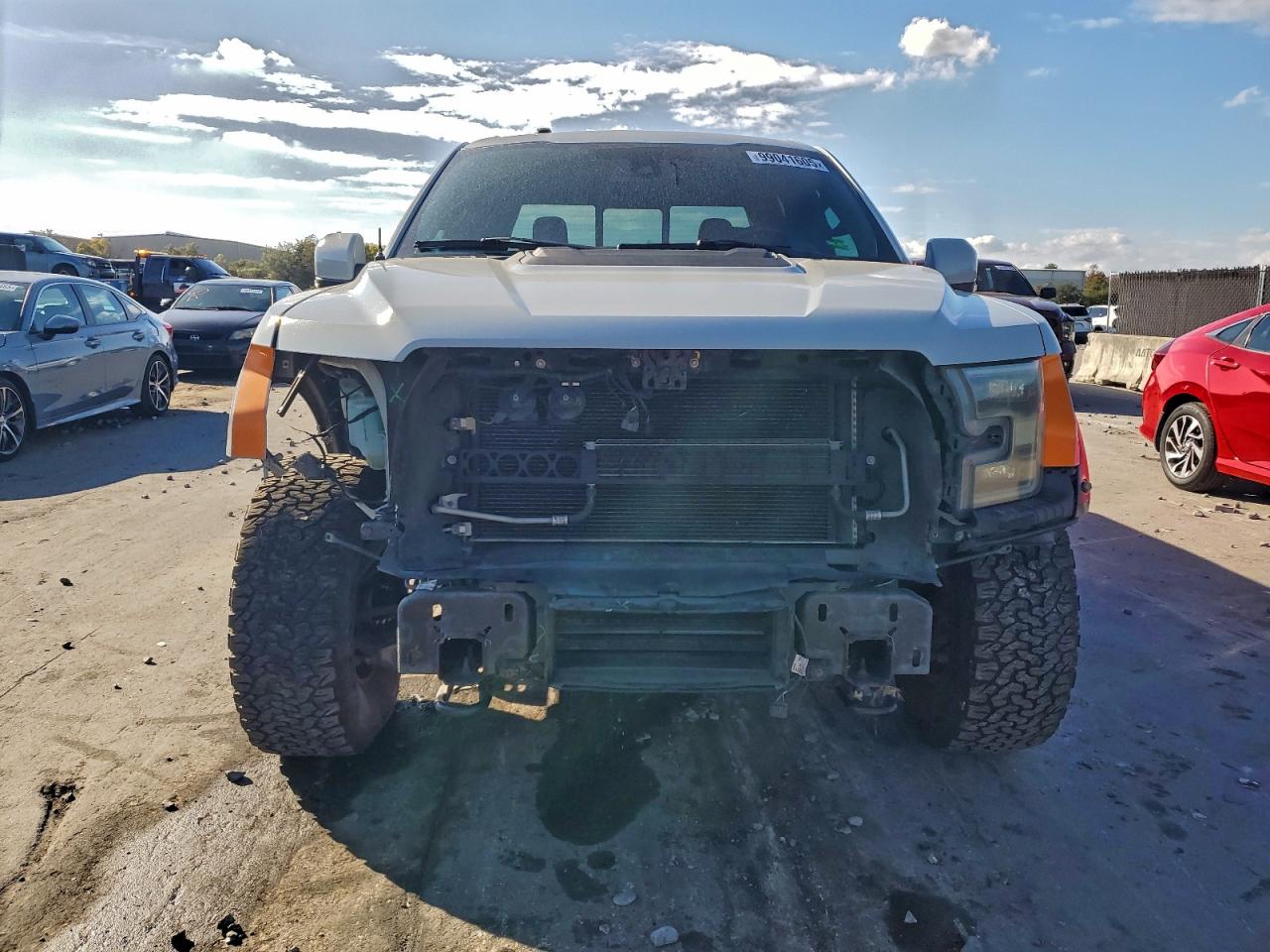 Ford F-150 Raptor Image 9