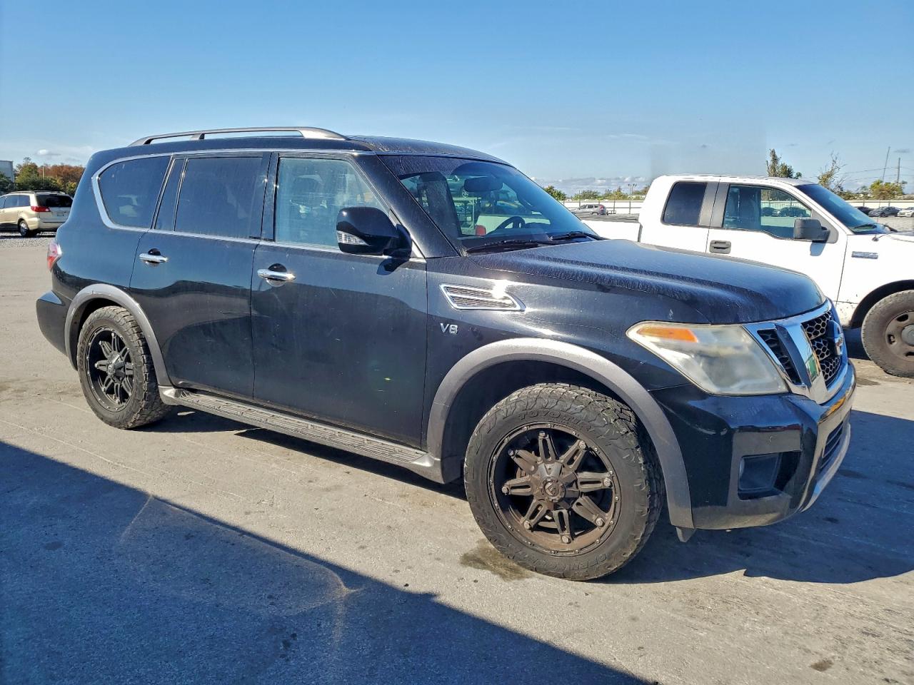 Nissan Armada Sv Image 6