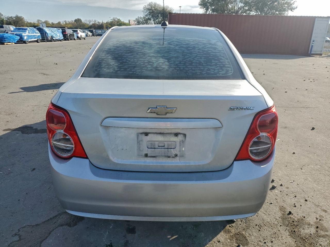 Chevrolet Sonic Ls Image 5