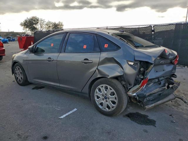 Ford Focus Se Image 11