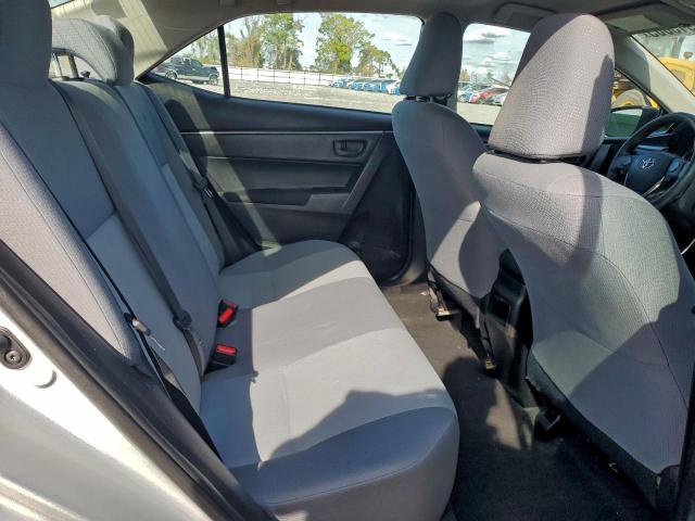 Toyota Corolla L Image 6