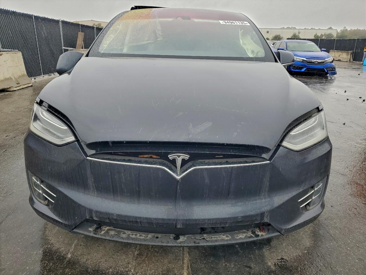 Tesla Model X Image 2