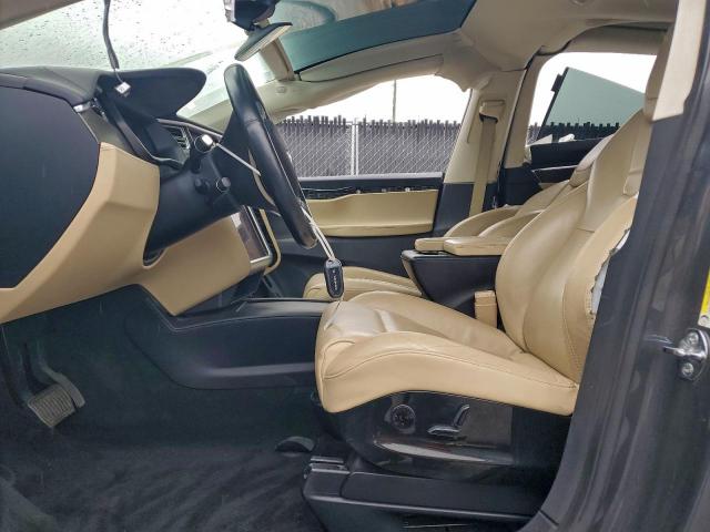 Tesla Model X Image 9