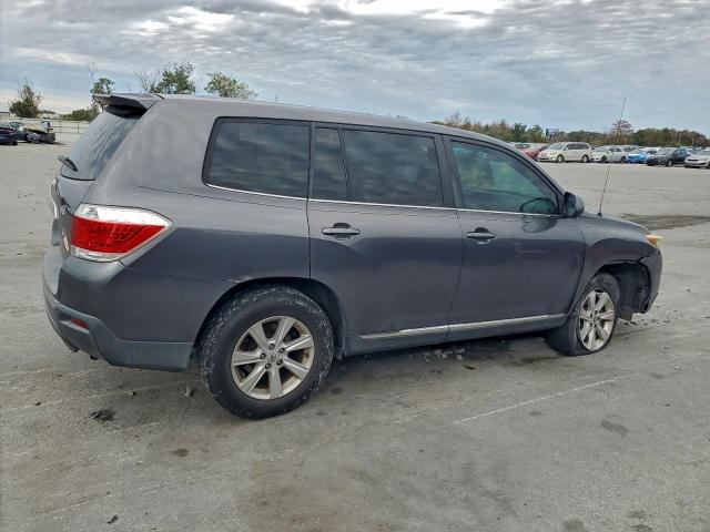 Toyota Highlander Base Image 4