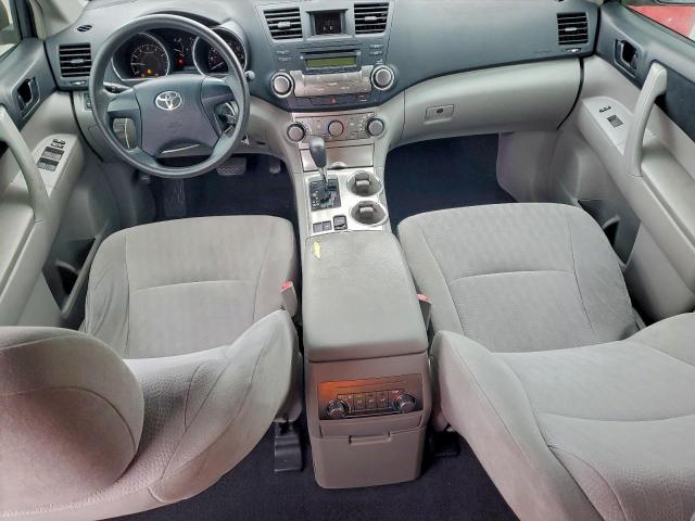 Toyota Highlander Base Image 7