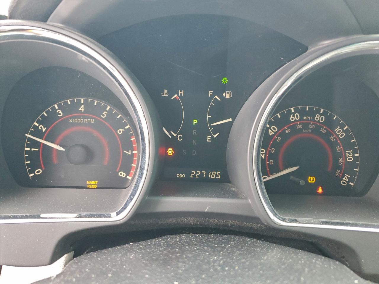 Toyota Highlander Base Image 11