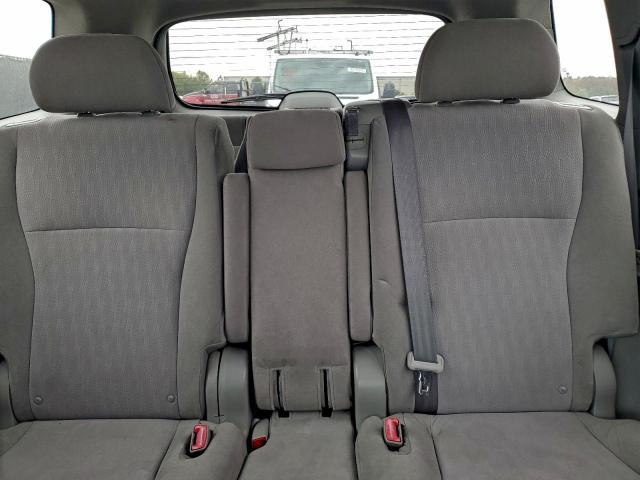 Toyota Highlander Base Image 9