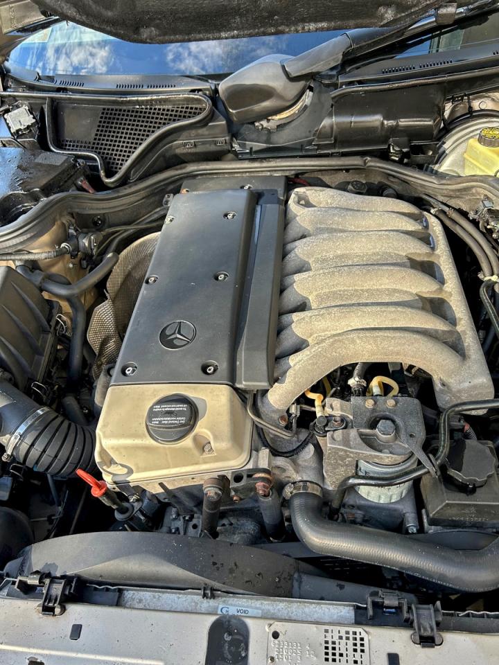 Mercedes-Benz E-Class 300td Image 6