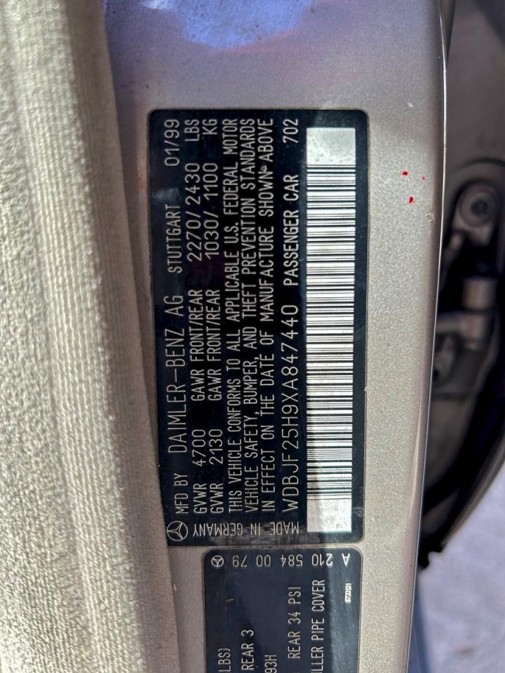 Mercedes-Benz E-Class 300td Image 3