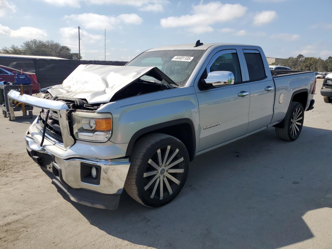 GMC Sierra C1500 Image 1