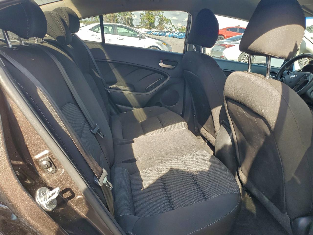 Kia Forte Lx Image 8