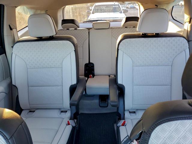 GMC Acadia Denali Image 13