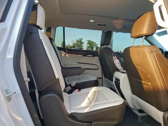 GMC Acadia Denali Image 9