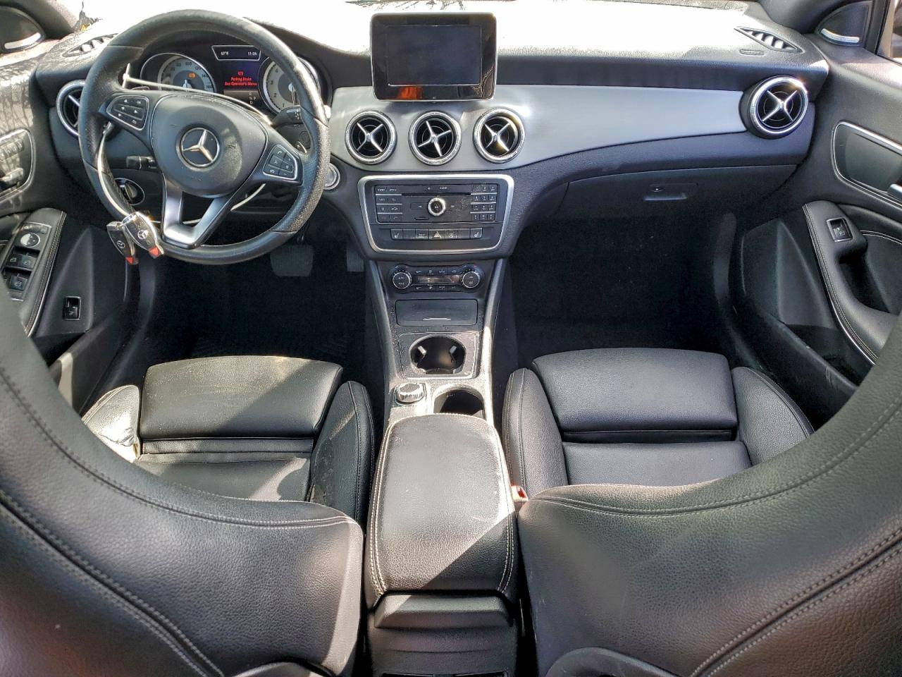 Mercedes-Benz Cla-class 250 4matic Image 8