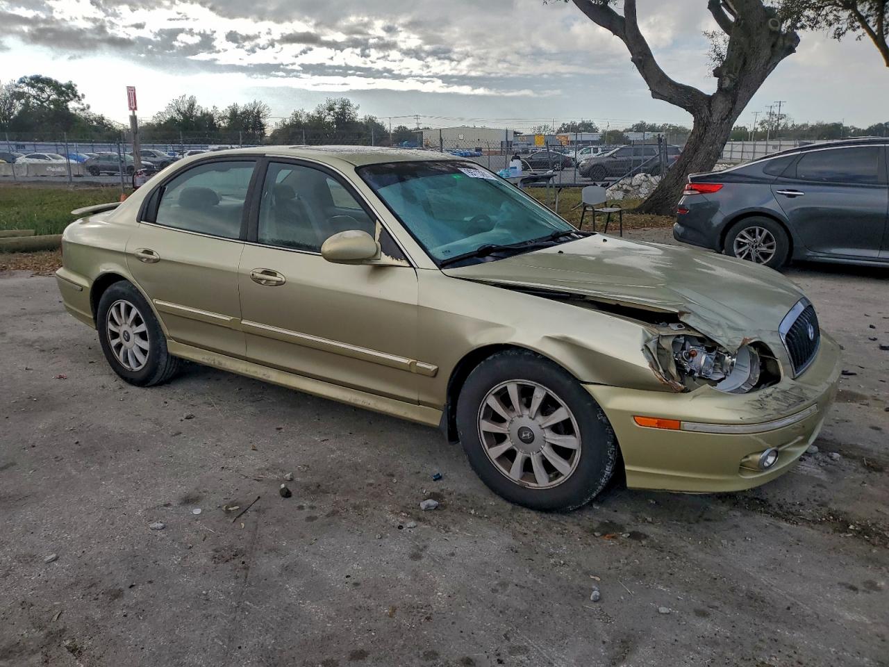 Hyundai SONATA Gls Image 10