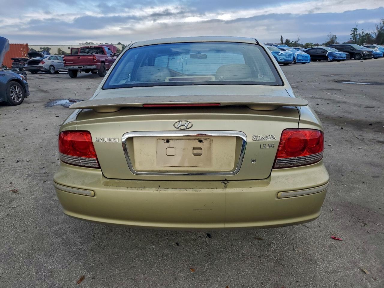 Hyundai SONATA Gls Image 3