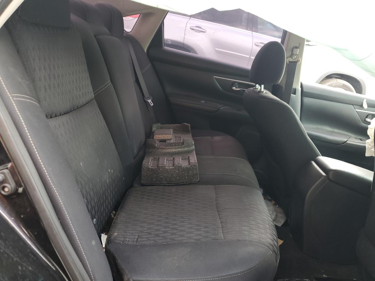 Nissan Altima 2.5 Image 5