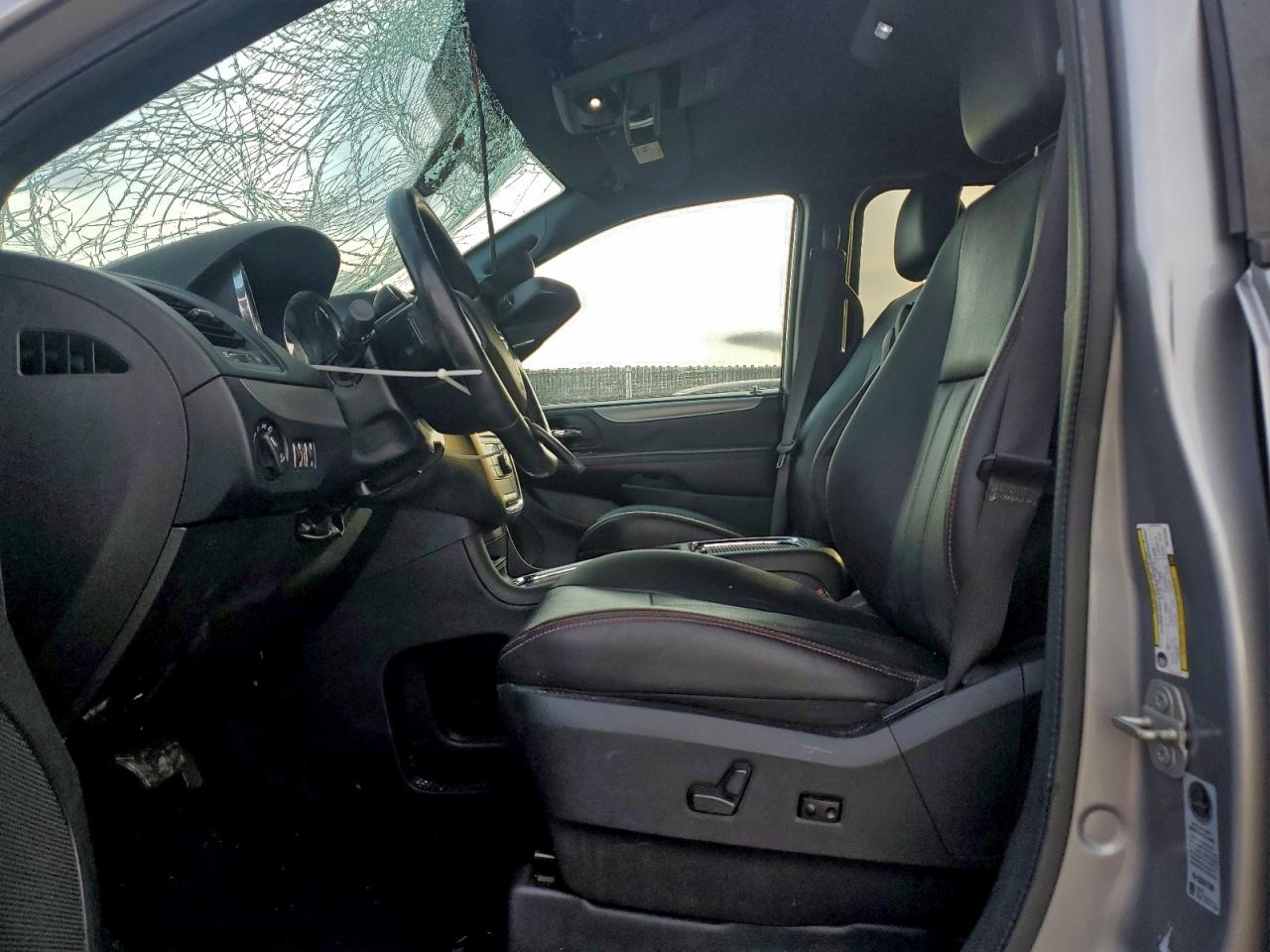 Dodge Caravan Gt Image 10