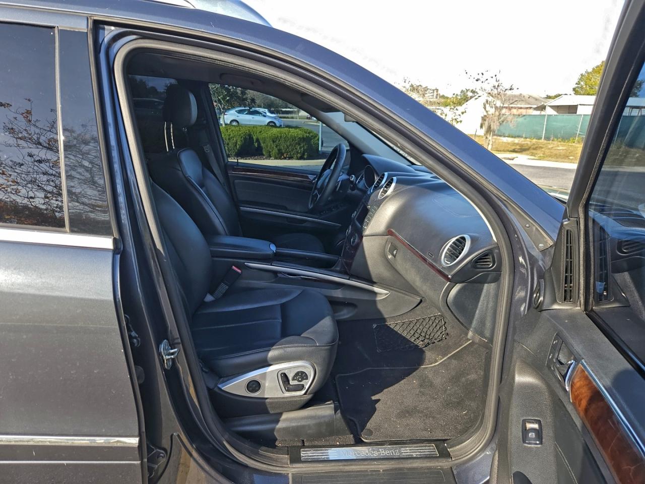 Mercedes-Benz G-Class 450 4matic Image 3