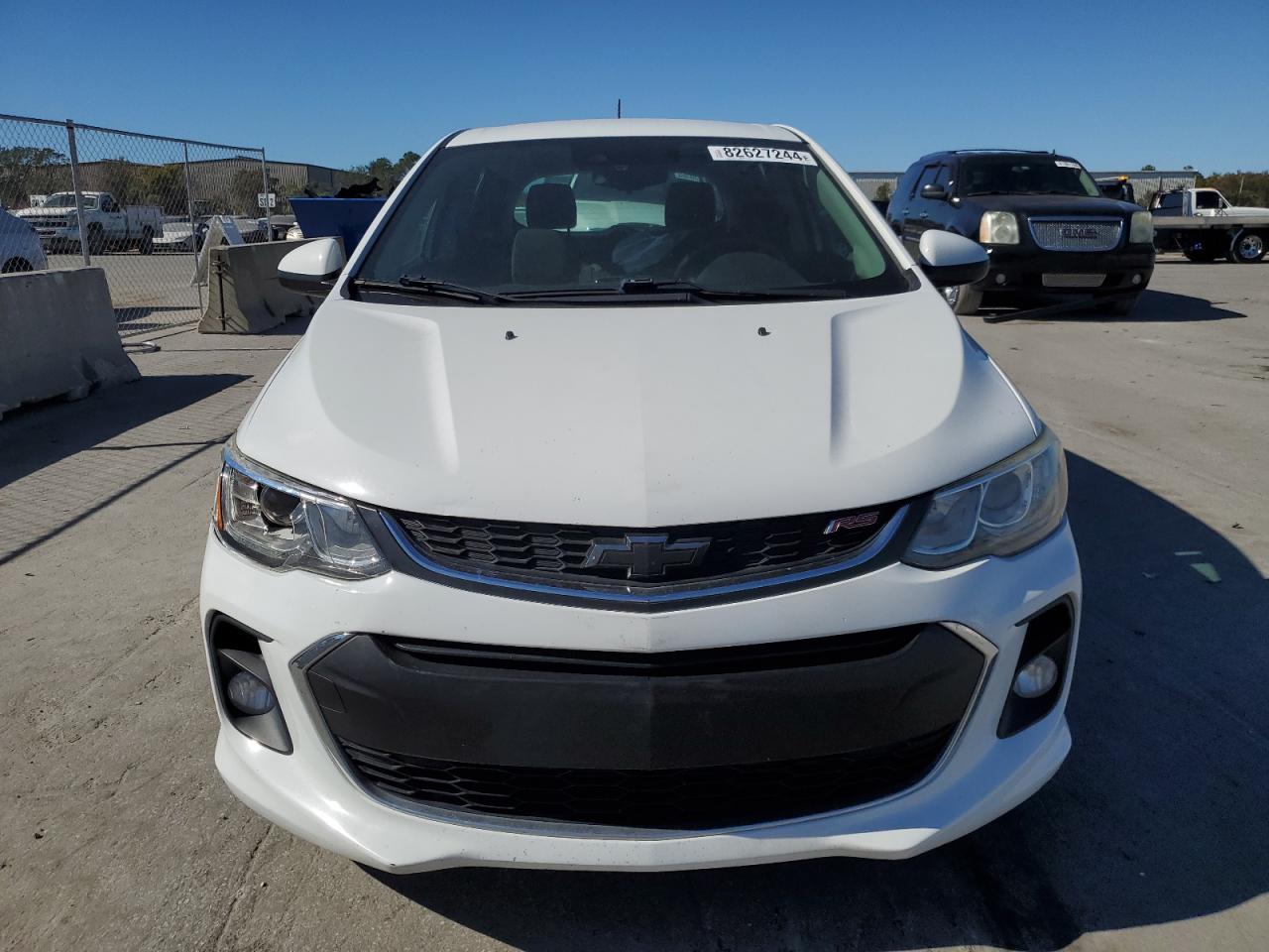 Chevrolet Sonic Lt Image 2