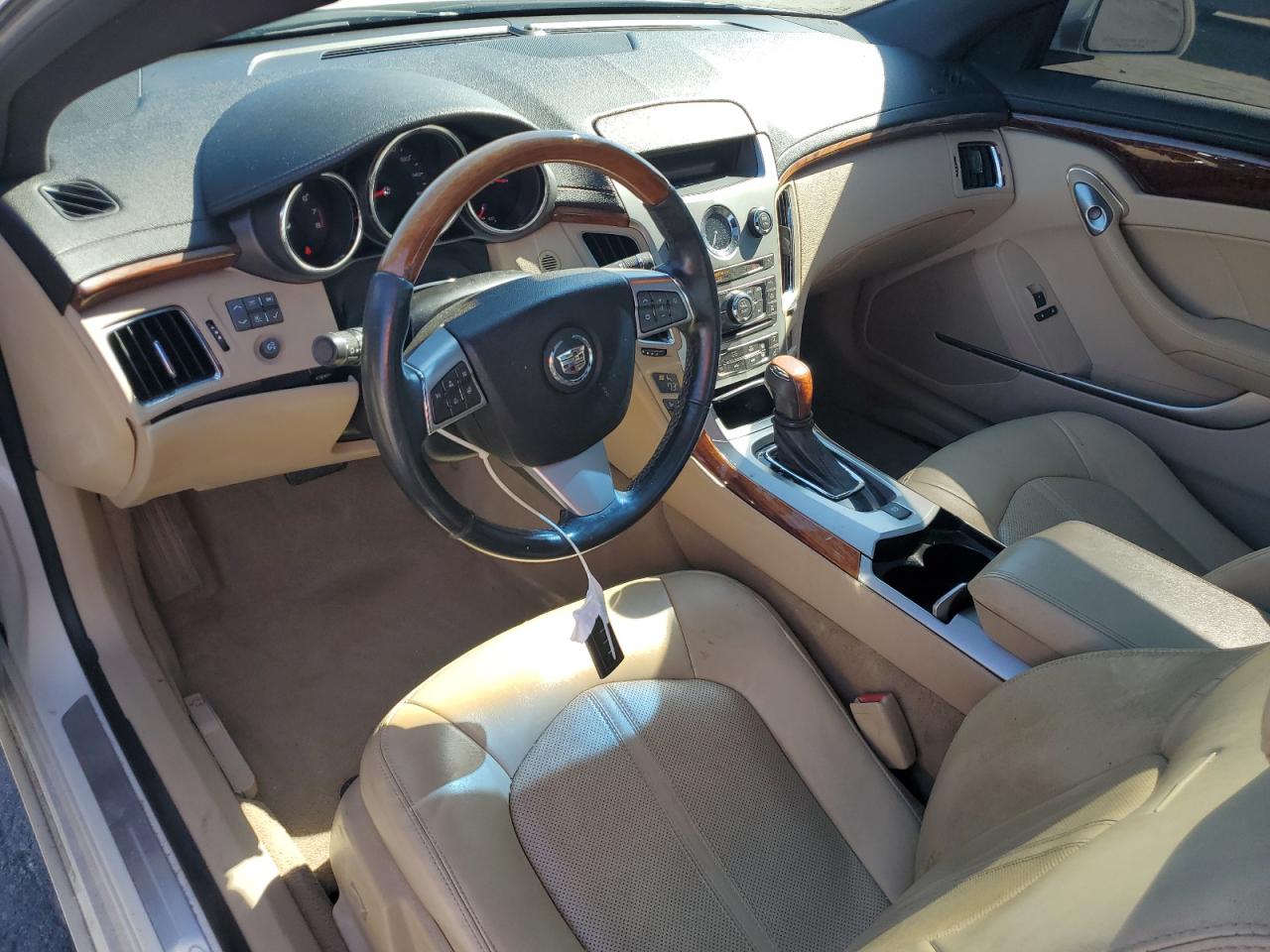 Cadillac CTS Premium Collection Image 8