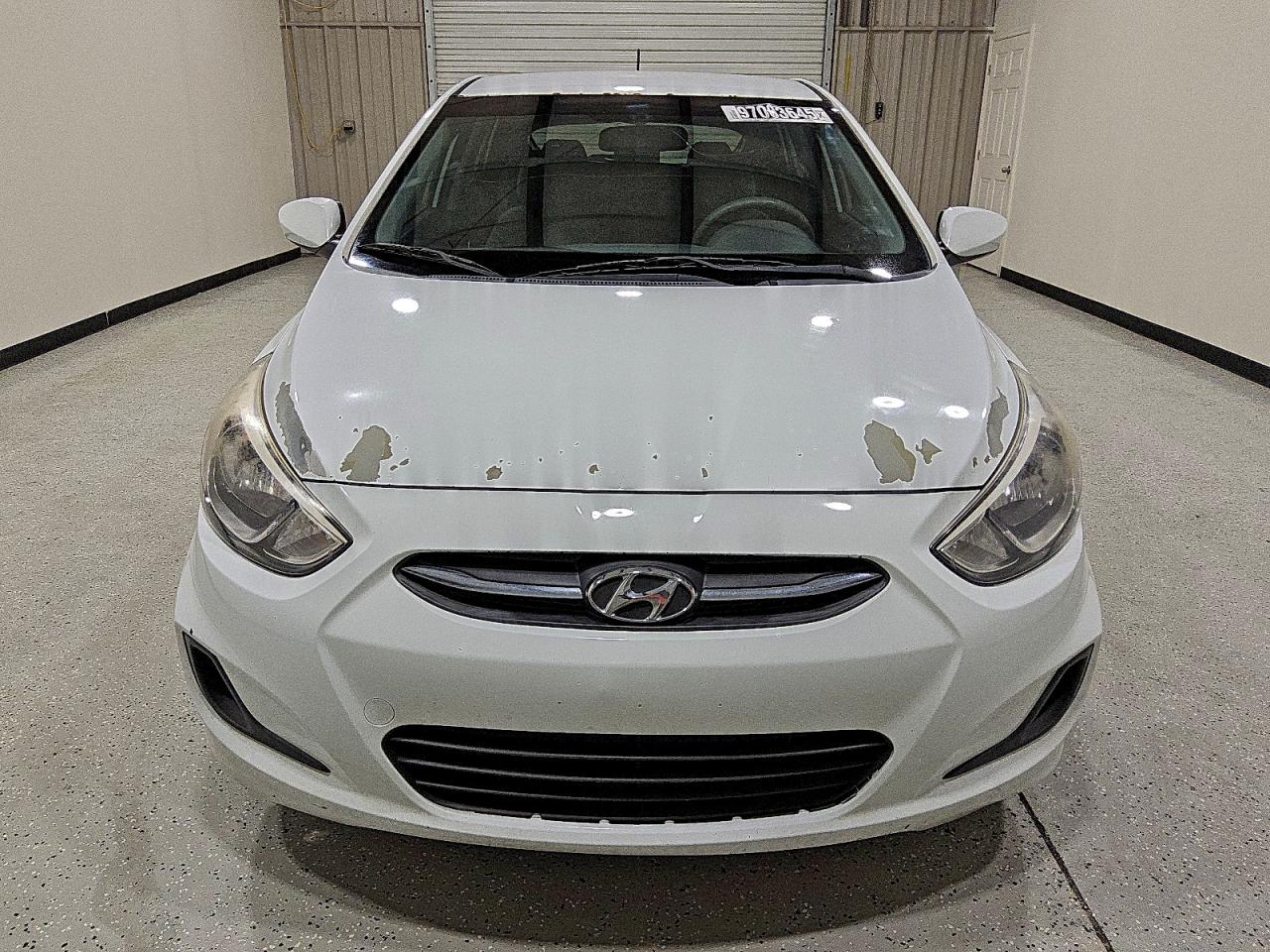 Hyundai ACCENT Se Image 8