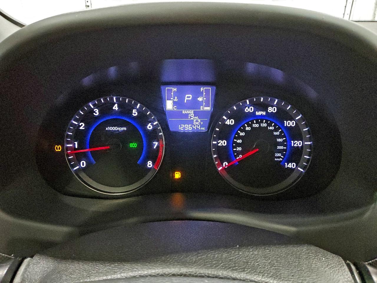 Hyundai ACCENT Se Image 10