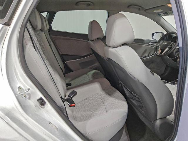 Hyundai ACCENT Se Image 6